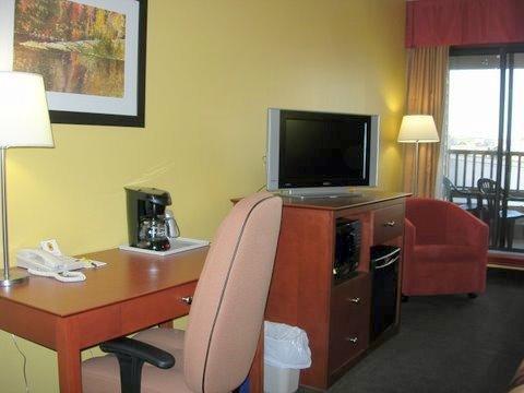 Dartmouth Oceanview Hotel Стая снимка
